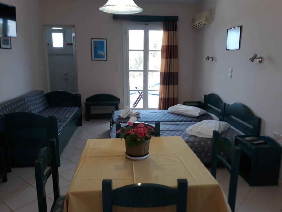 Joanna'S Rooms On The Beach Pláka Екстериор снимка