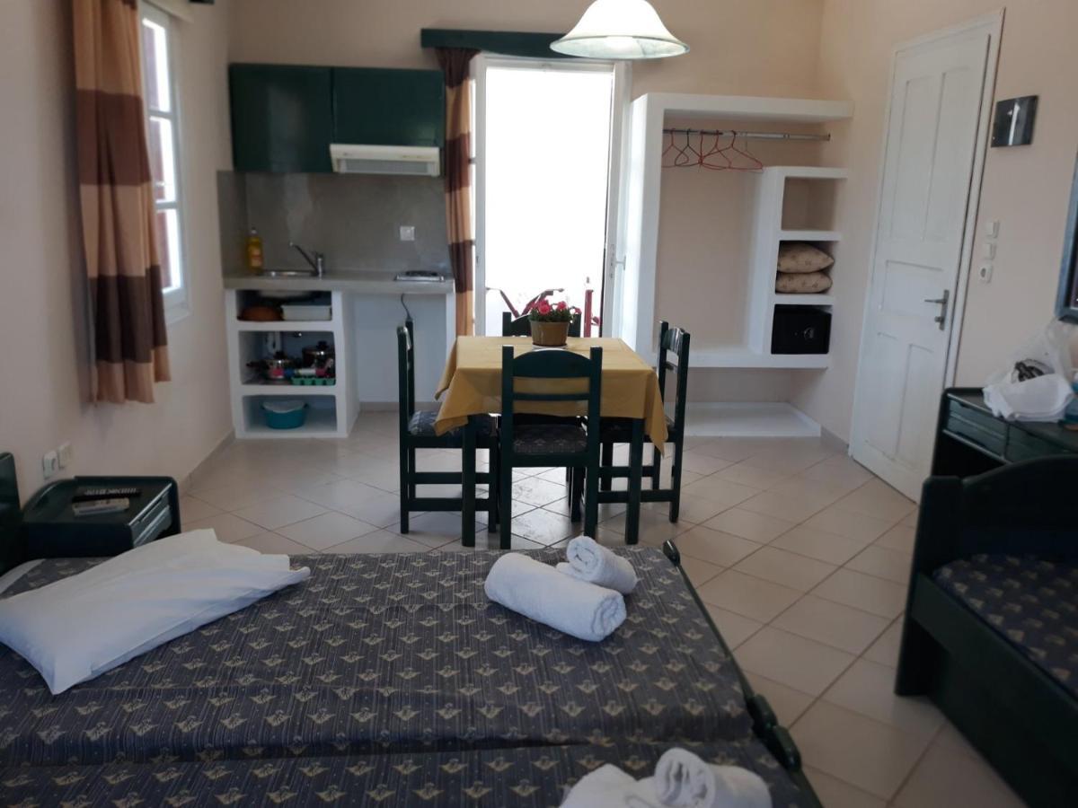 Joanna'S Rooms On The Beach Pláka Екстериор снимка